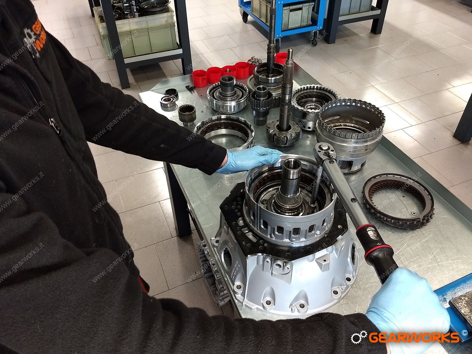 cambio, automatico, 7g, tronic, 7gtronic, mercedes, 4WD, posteriore, gearworks, gear, works, problema, pompa, convertitore, 7, marce, frizioni, strappa, meccatronica, centralina, valvole, colpi, acqua, radiatore, revisione, revisionato, garanzia, magazzino, 12 mesi, usato, rotto, riparazione, classe r, GL, ML